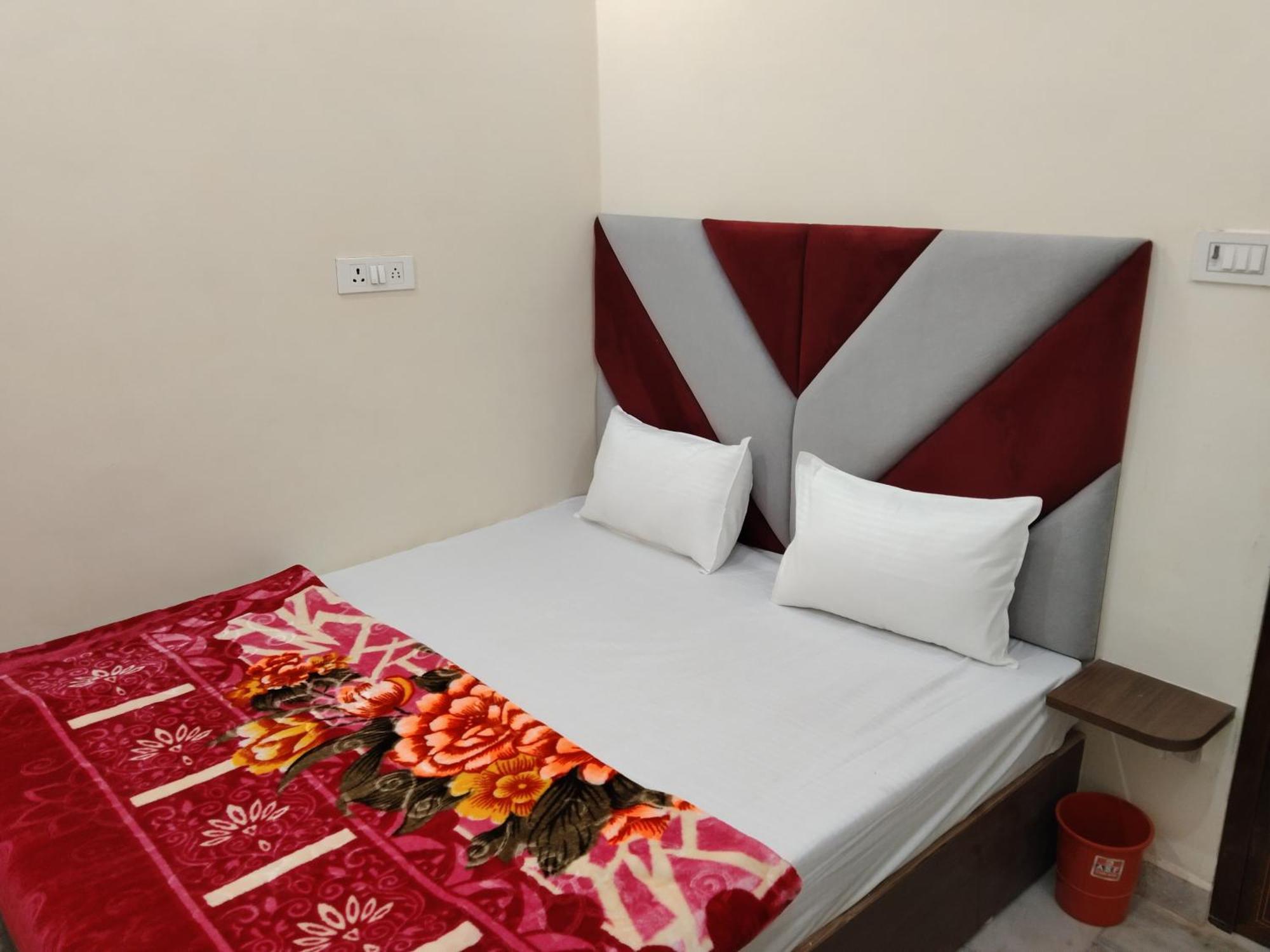 Rudraksha Hotel - Varanasi — Photos 2